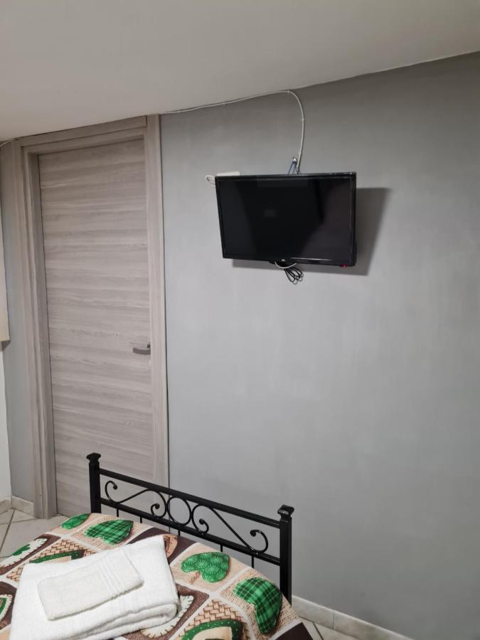 ホテルLandlady Airport Orio Bergamo Ida オーリオ・アル・セーリオ エクステリア 写真