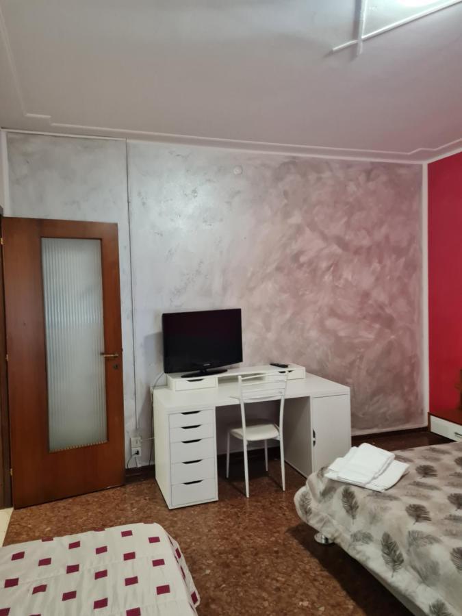 ホテルLandlady Airport Orio Bergamo Ida オーリオ・アル・セーリオ エクステリア 写真
